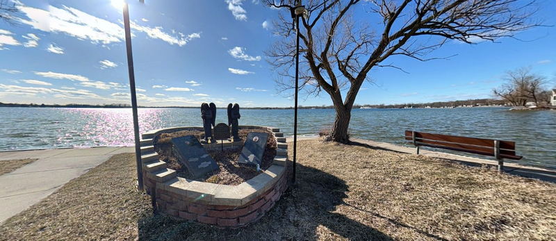 Crystal Palladium - Now An Empty Lot (newer photo)